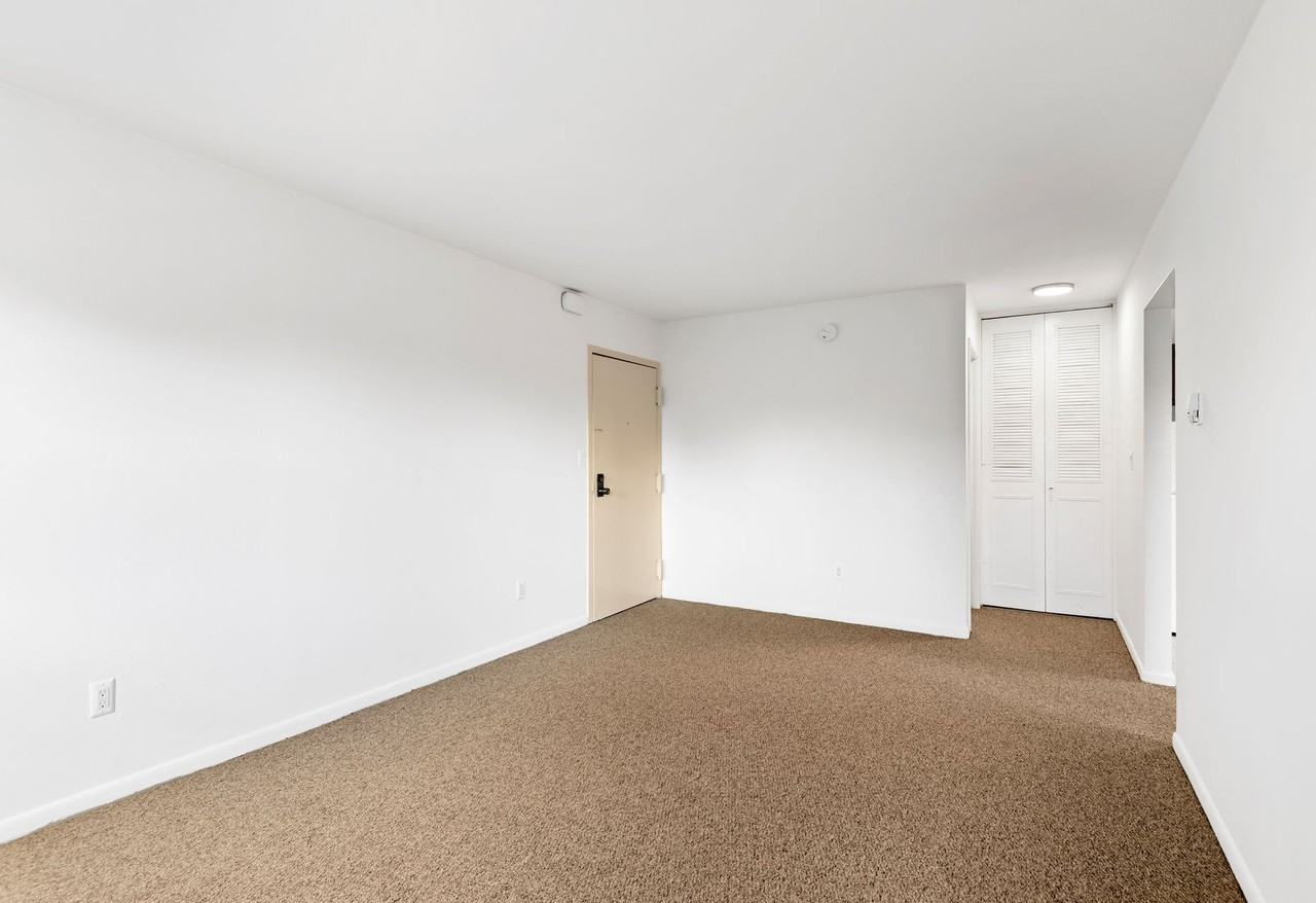 Doral Apartments - Photo 7 of 20