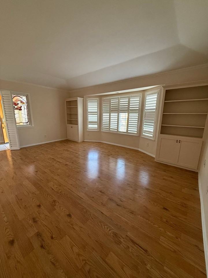 2352 Frederick Way - Photo 6 of 15