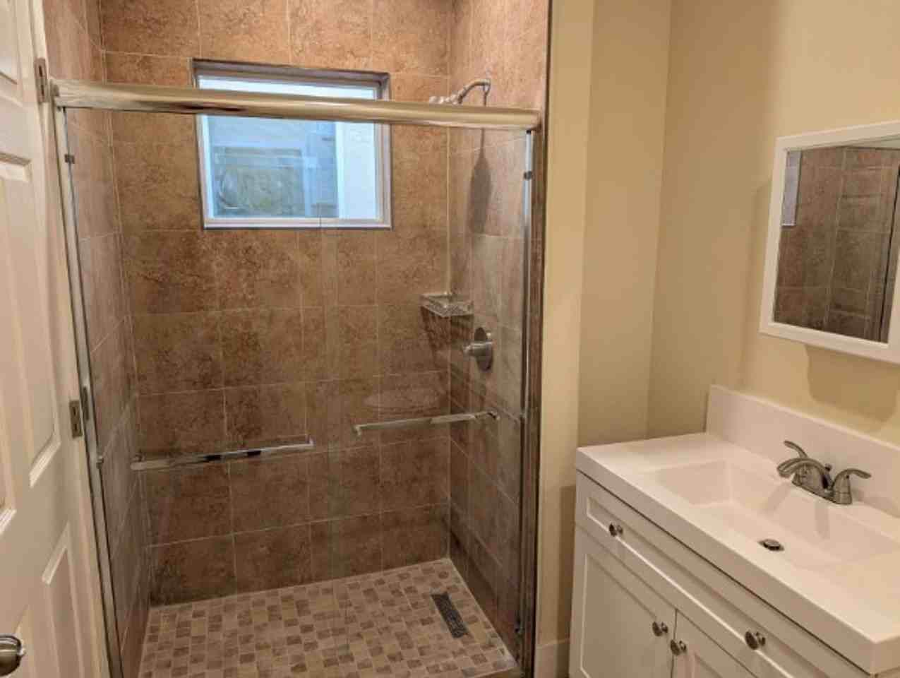 1938 N Mills Ave - Photo 4 of 11