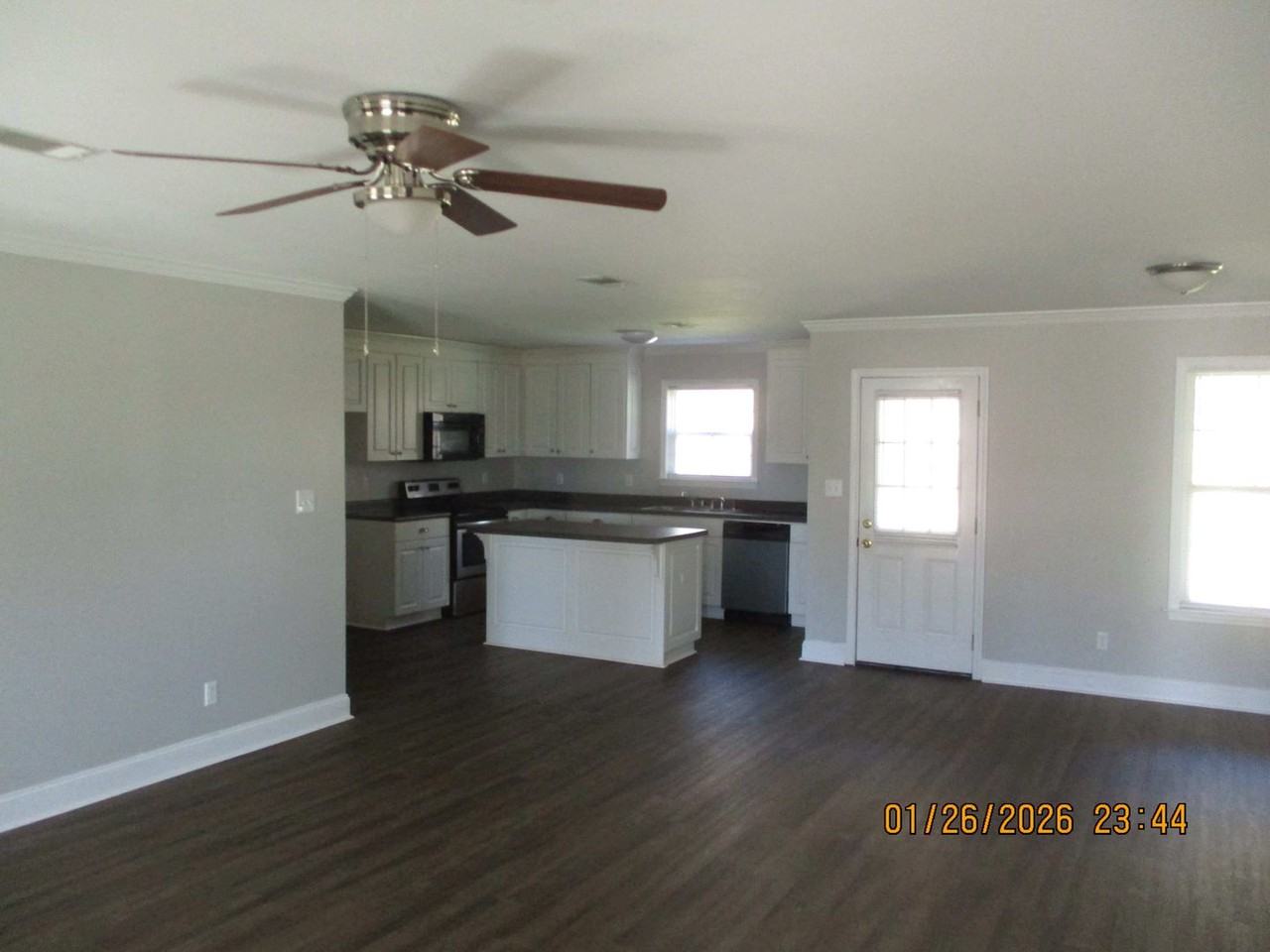 160 Alder Dr - Photo 3 of 9