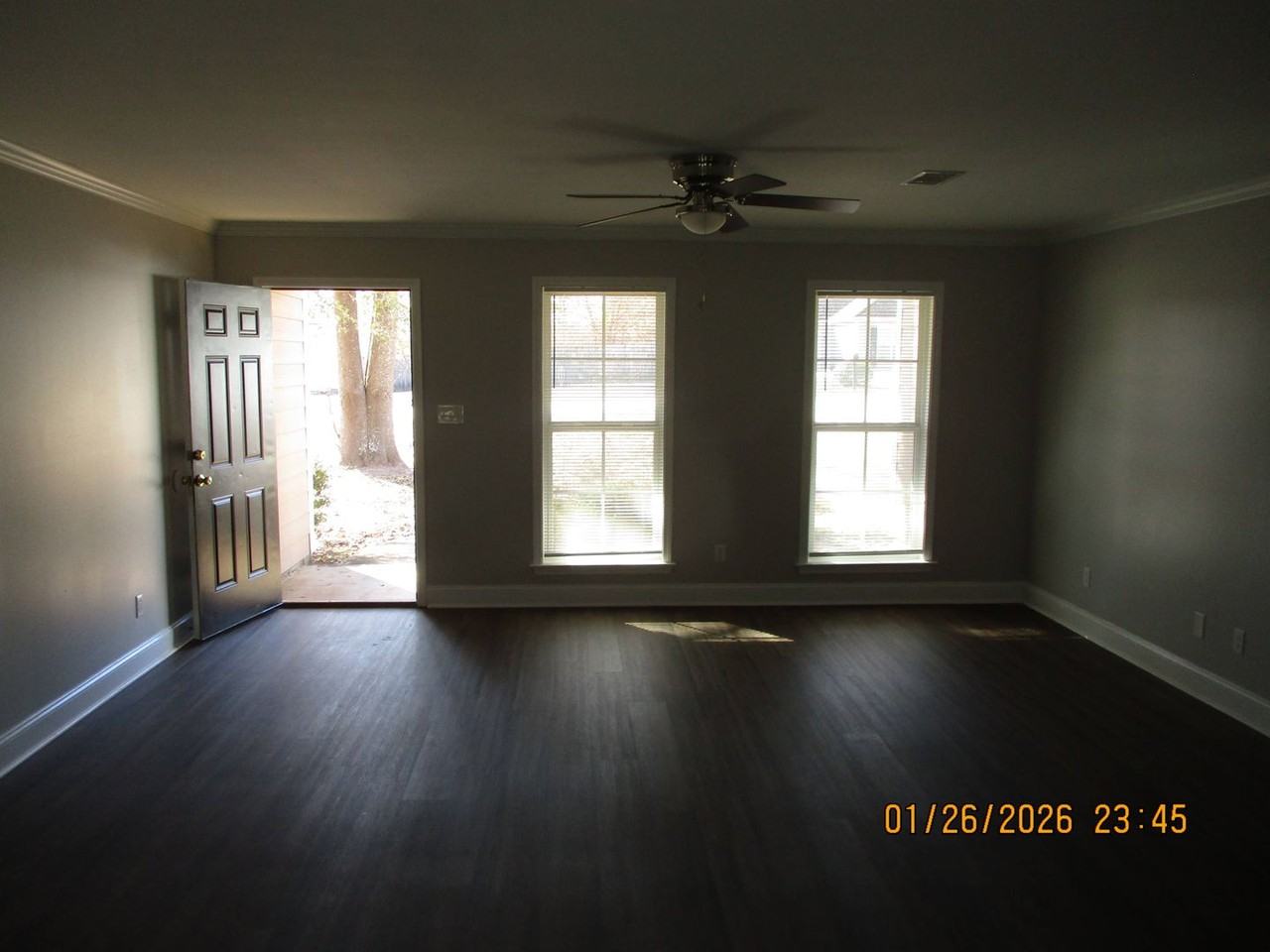 160 Alder Dr - Photo 4 of 9