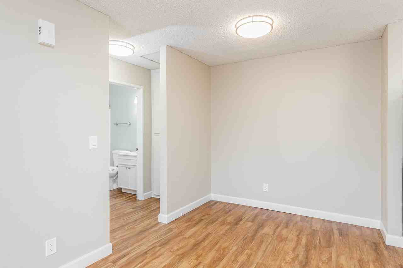 Willow Creek Apartments - Photo 5 of 39