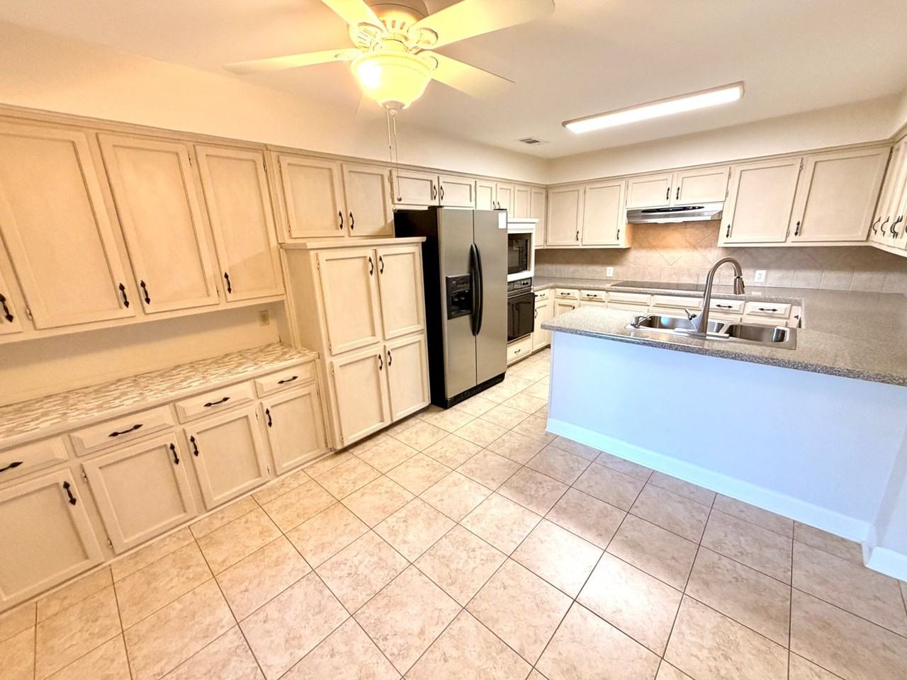 2018 Treehouse Ln - Photo 6 of 15