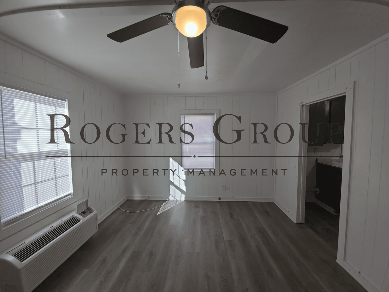 980 Burr St - Photo 6 of 17