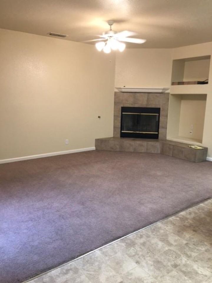 1025 Martin Ct - Photo 3 of 10