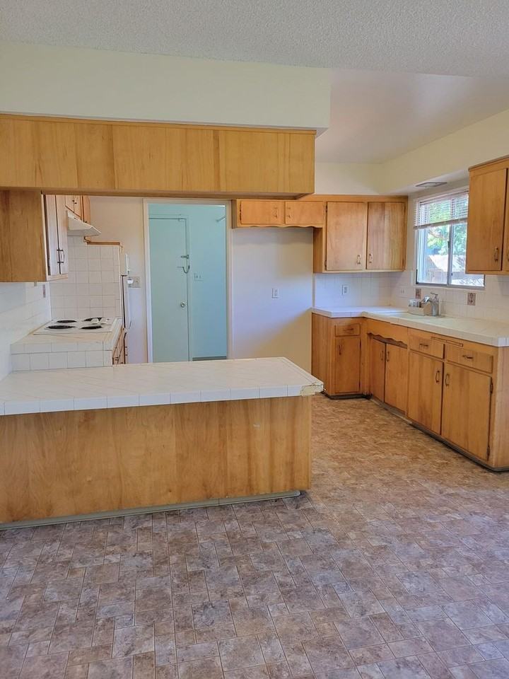 920 W Winnie Ln - Photo 5 of 18