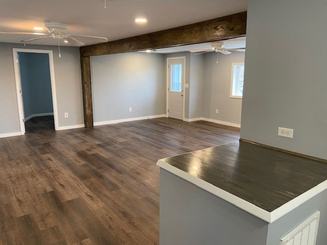 934 Evergreen Ave - Photo 3 of 43