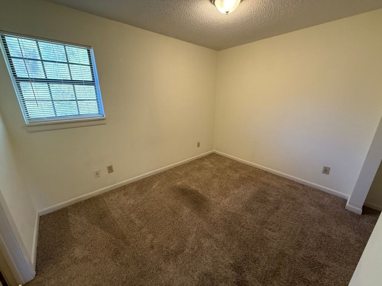 31 8th St Nw #2 - Photo 6 of 9