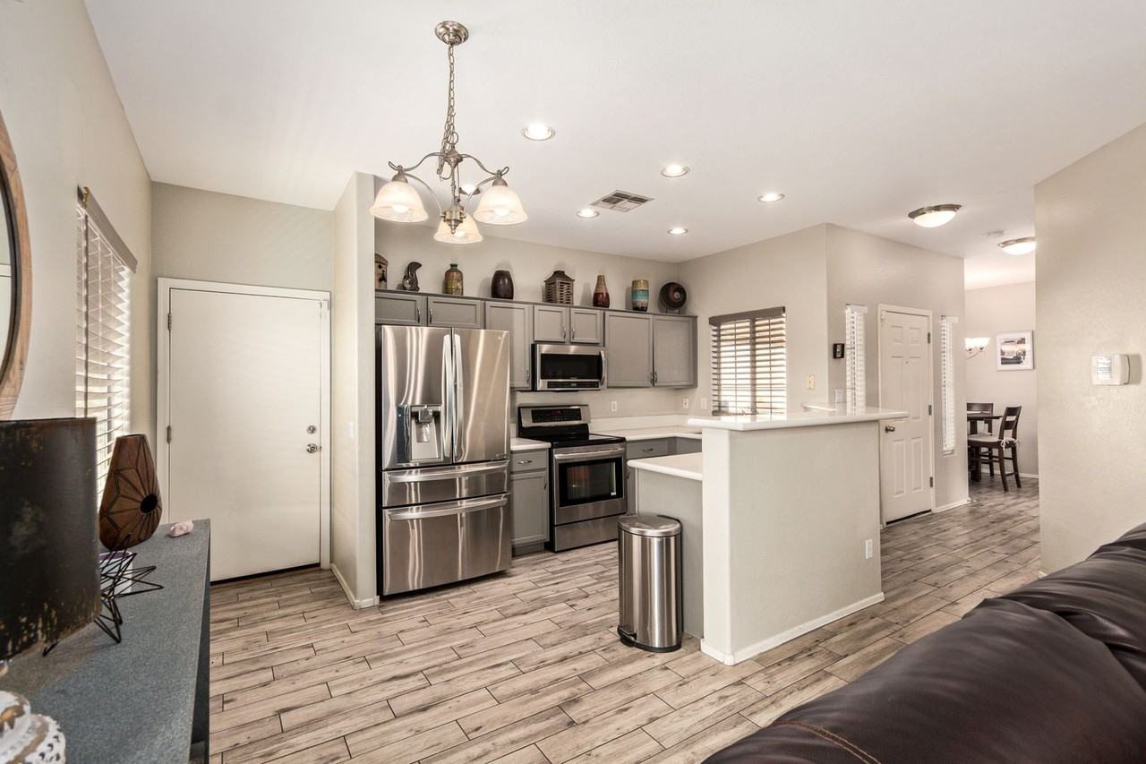 2052 N Holguin Way - Photo 7 of 21