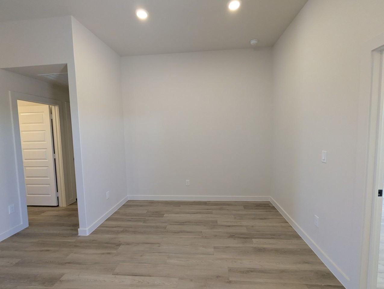 2008 Cottonwood Ave - Photo 5 of 30