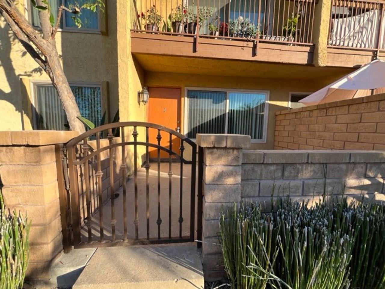 1541 E Quincy Ave #06 - Photo 3 of 27