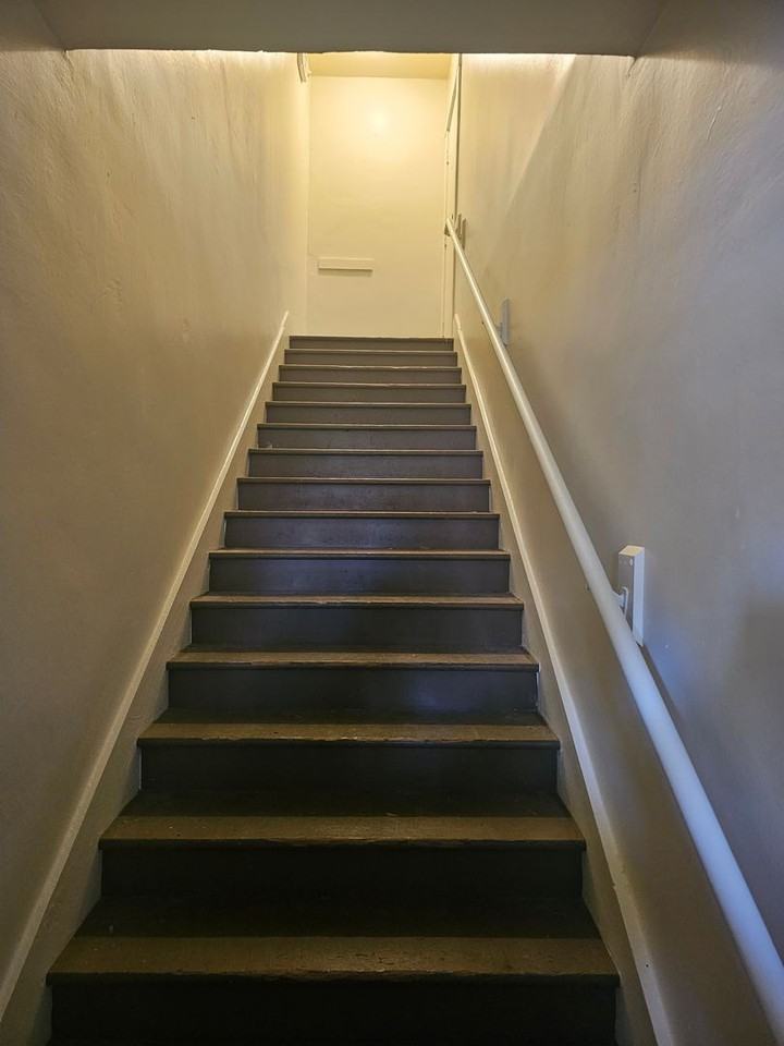 2023 8th St #B - Photo 3 of 10