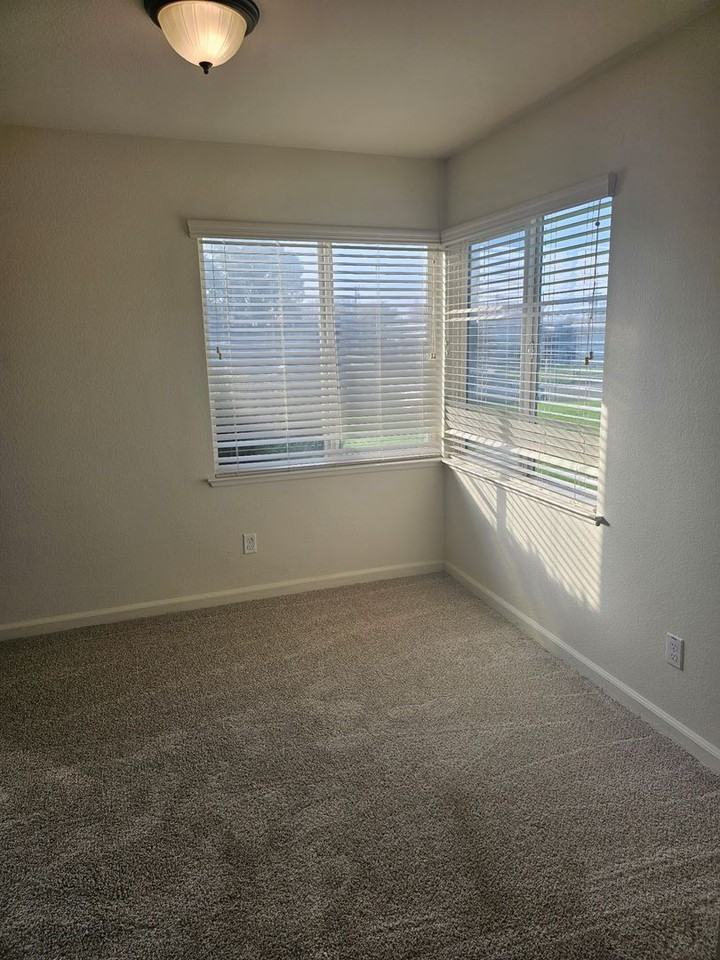 1217 Browning Dr - Photo 5 of 17