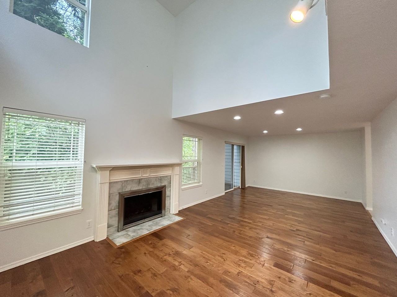 9271 Sw Claridge Dr - Photo 3 of 18