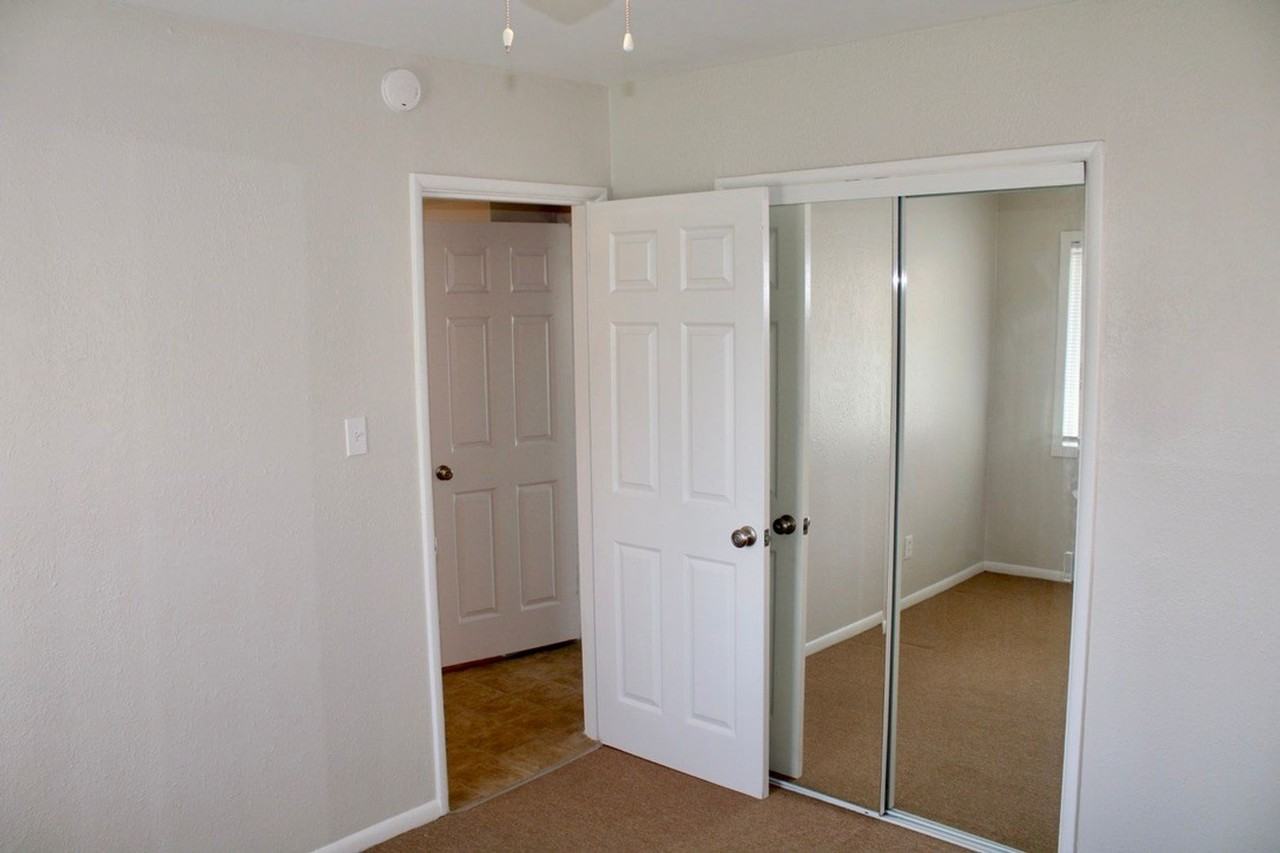 12 Griffiths St - Photo 6 of 22