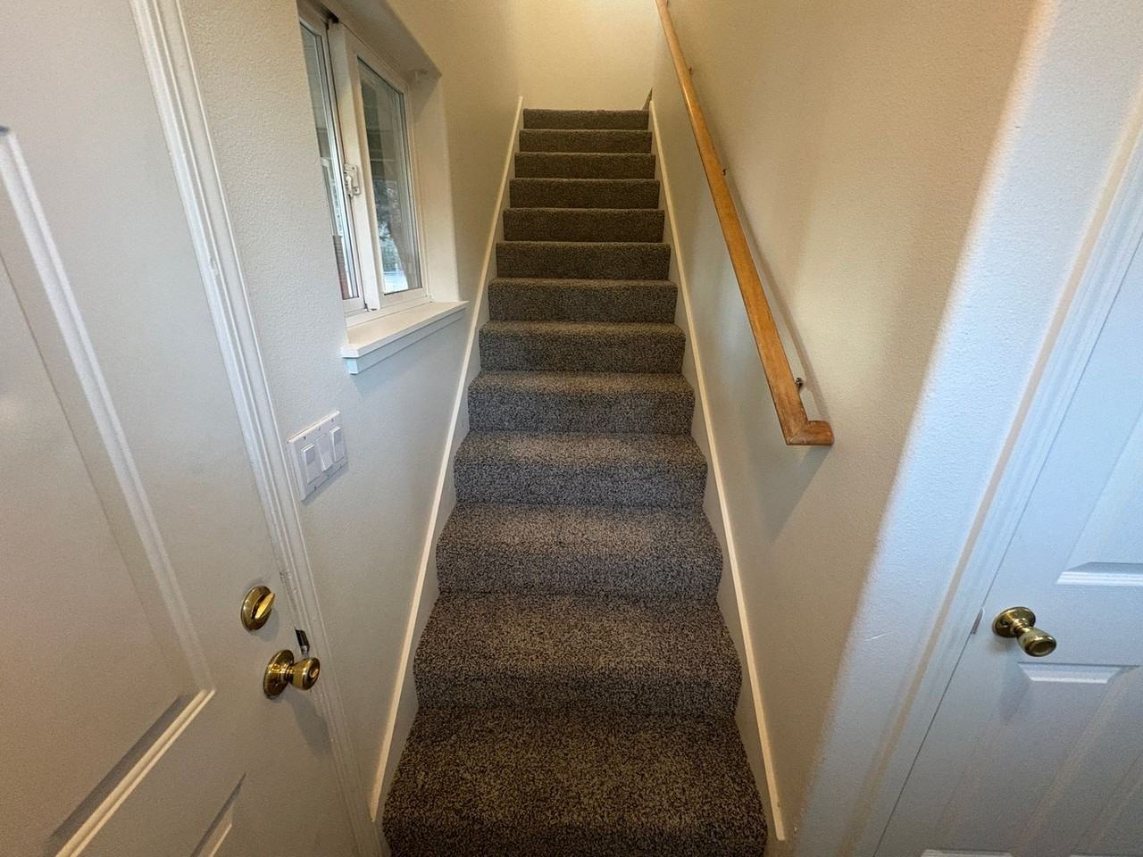 14 Se Mckinley Ave #2 - Photo 7 of 15