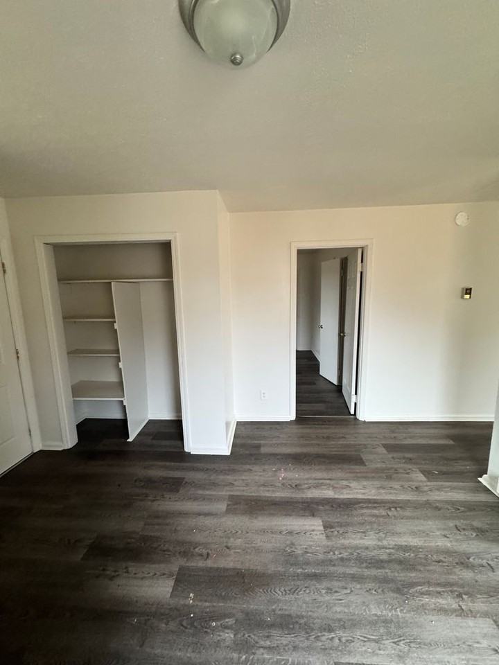 126 Woodland Ave - Photo 7 of 25