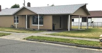 1104-1106 S Grand Dr - Photo 1 of 1