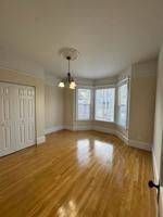 featured image of 678 644- - 678 Lyon St.