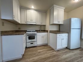 241 W Hawthorne St - Photo 1 of 1