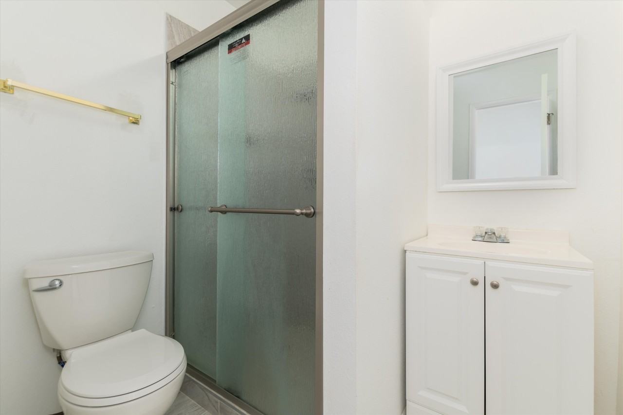 4578 W Pondview Dr - Photo 4 of 50