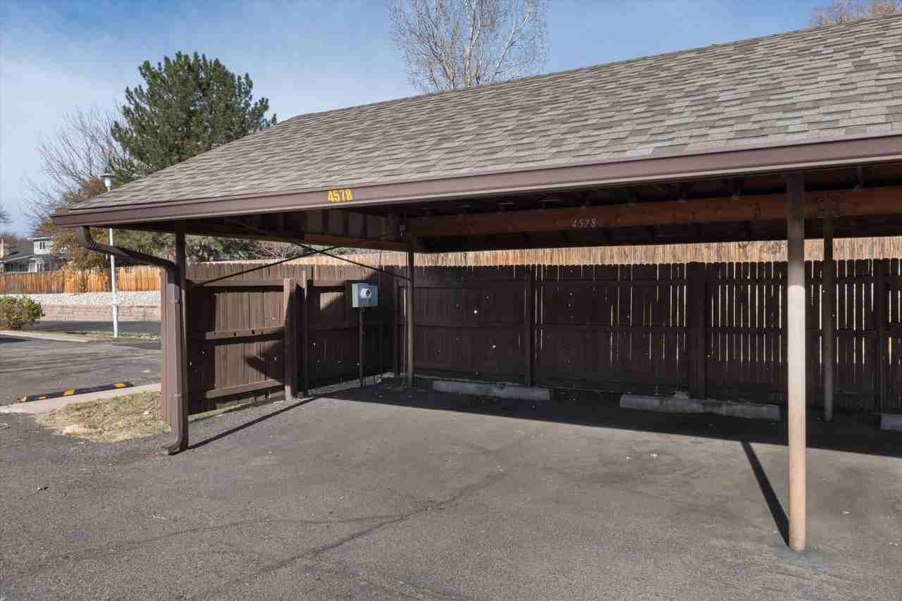 4578 W Pondview Dr - Photo 3 of 50