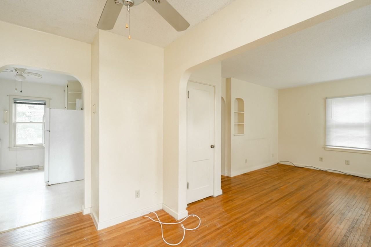 1927 Olive St - Photo 4 of 18