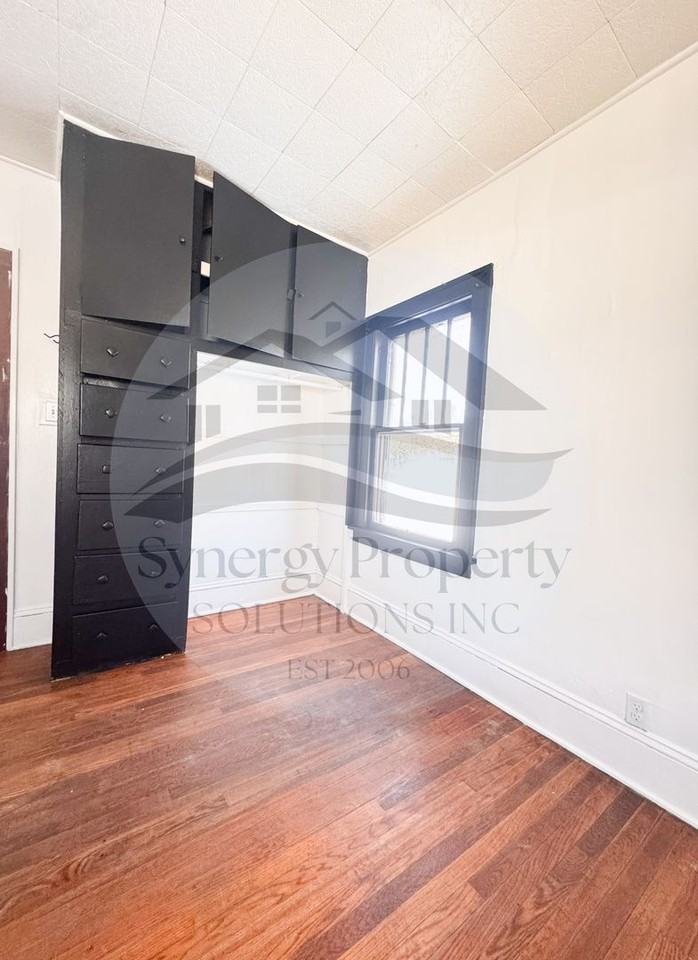 454 Parnell Dr - Photo 4 of 14