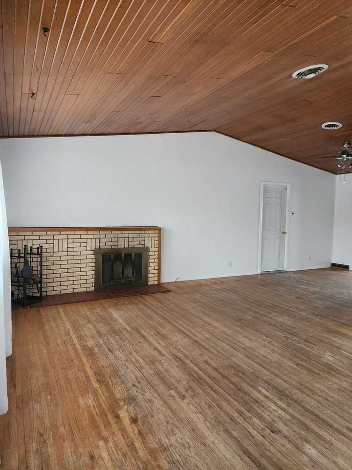 1417 Camino Sol - Photo 4 of 22