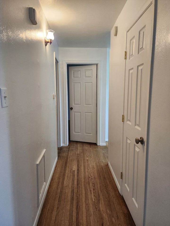 1417 Camino Sol - Photo 5 of 22