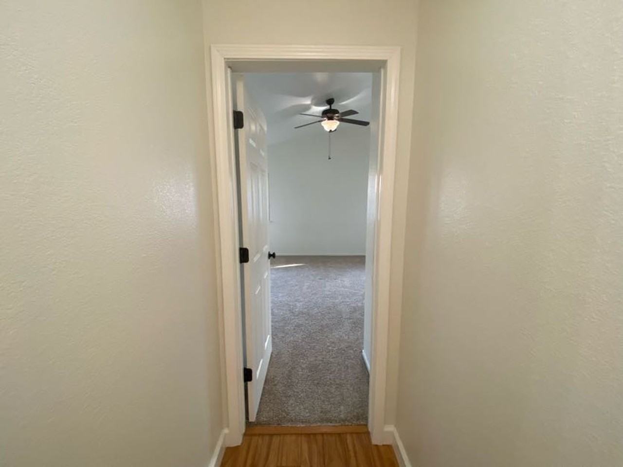 1947 Henshaw Ave - Photo 4 of 50