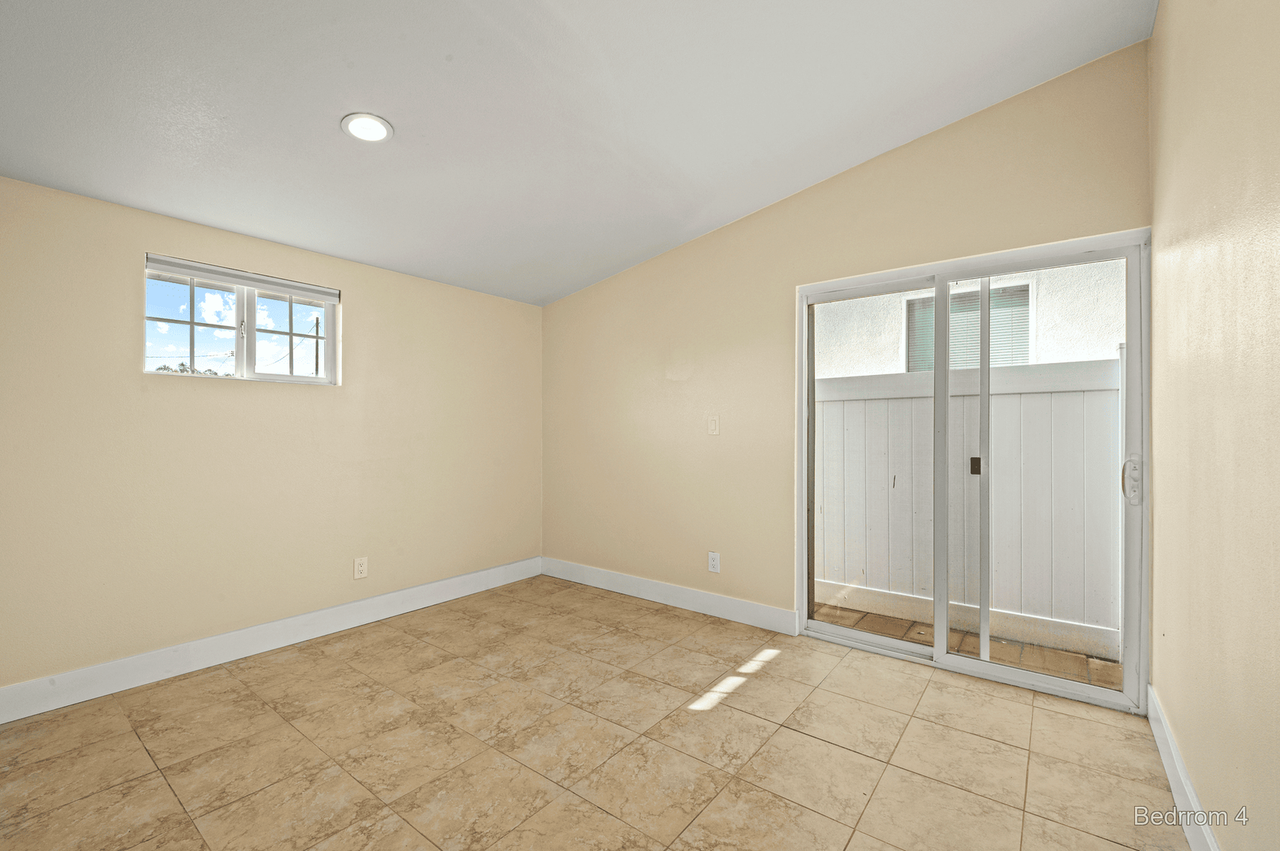 13701 Lanning St - Photo 6 of 28