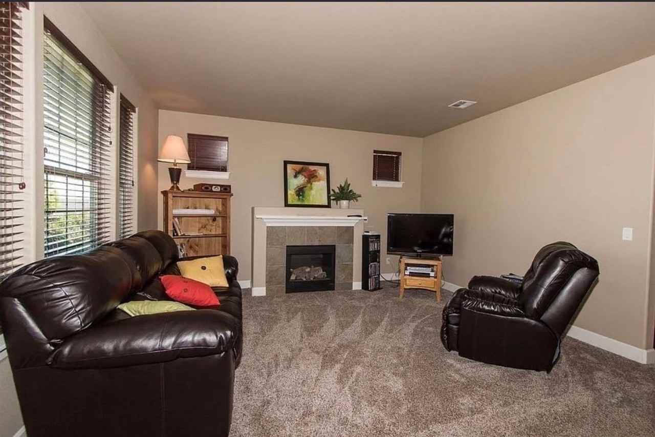 63160 Lancaster St - Photo 3 of 11