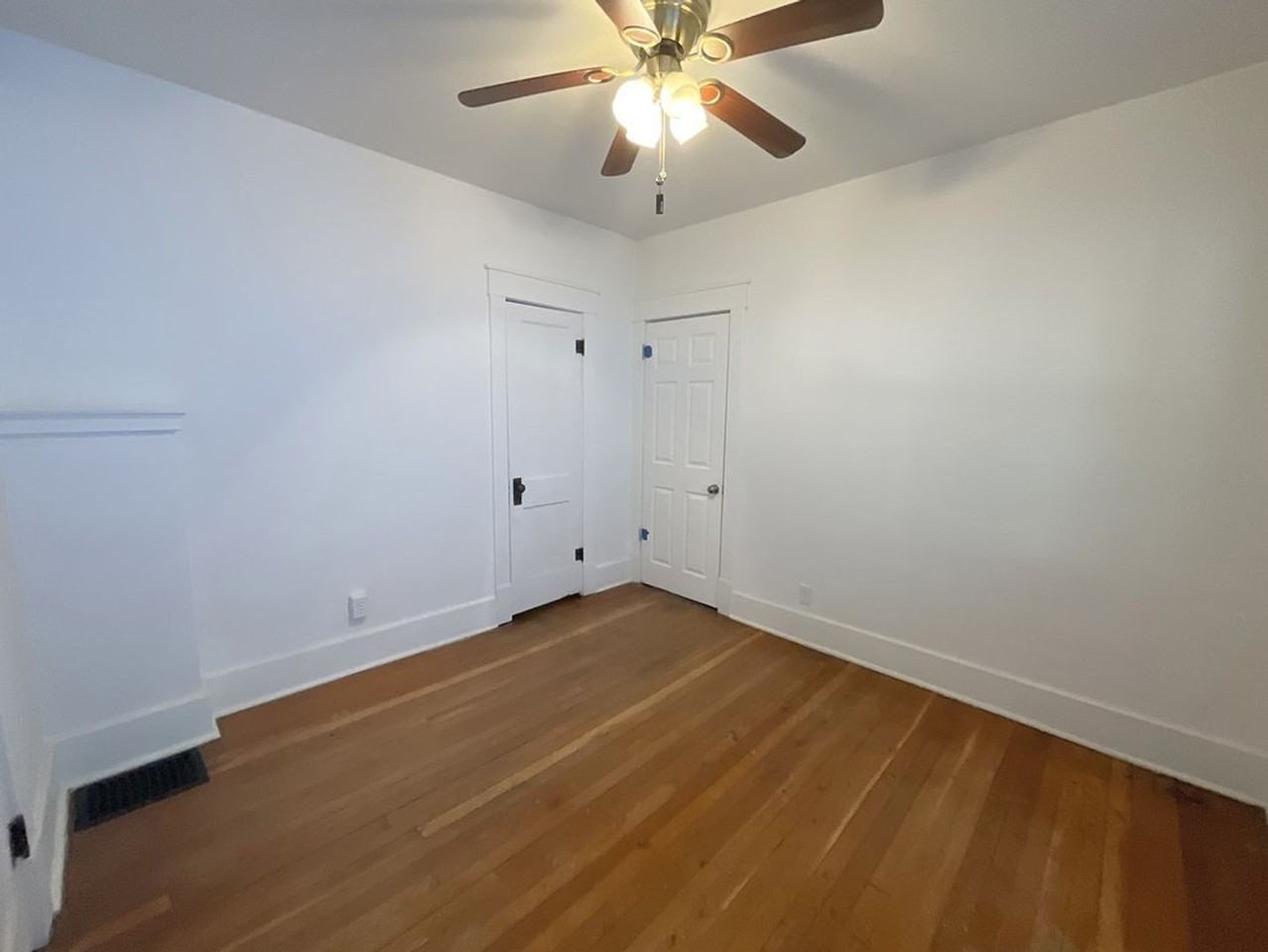 940 E Delmar St - Photo 7 of 14