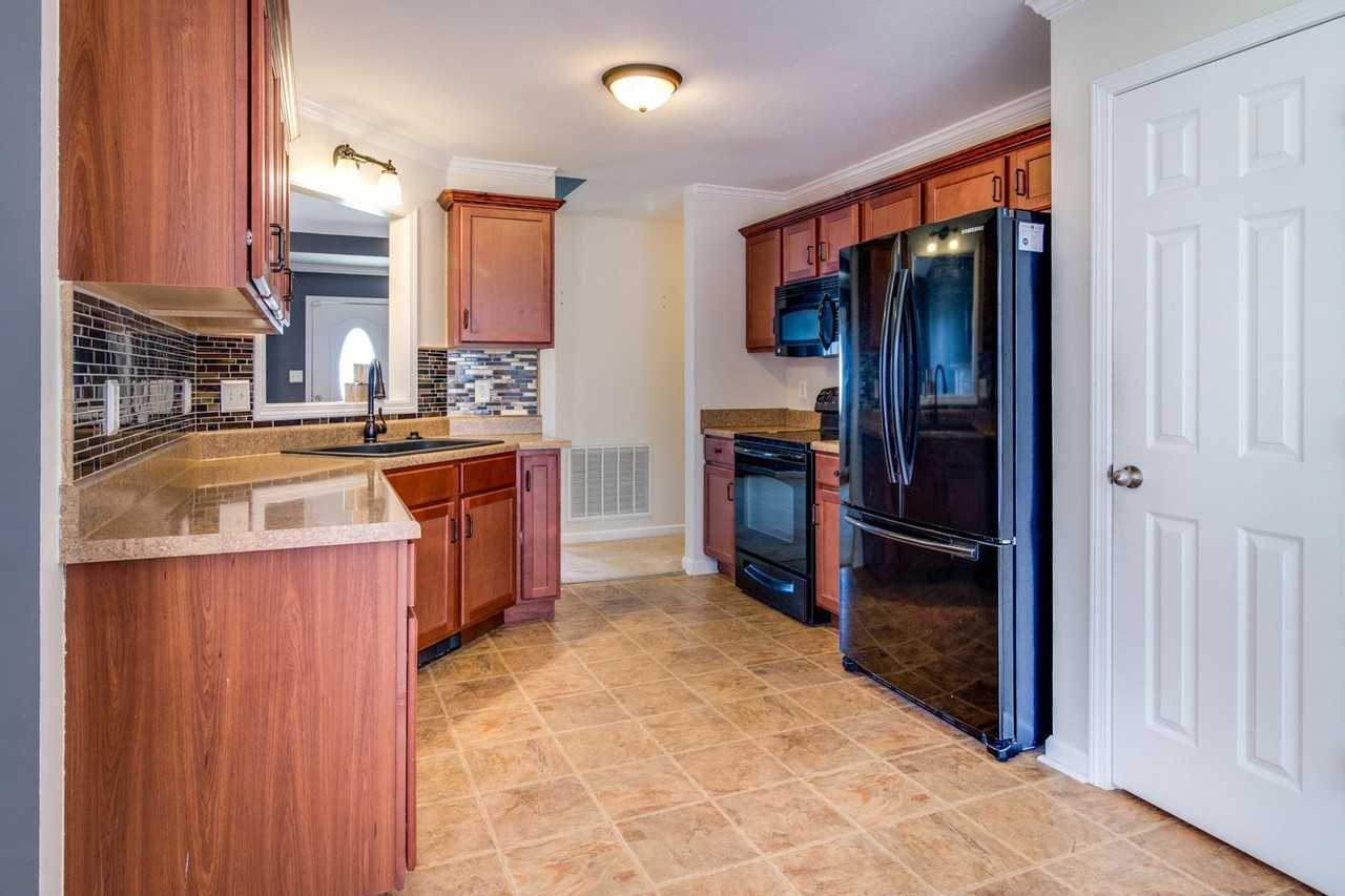 2859 Teakwood Dr - Photo 7 of 26