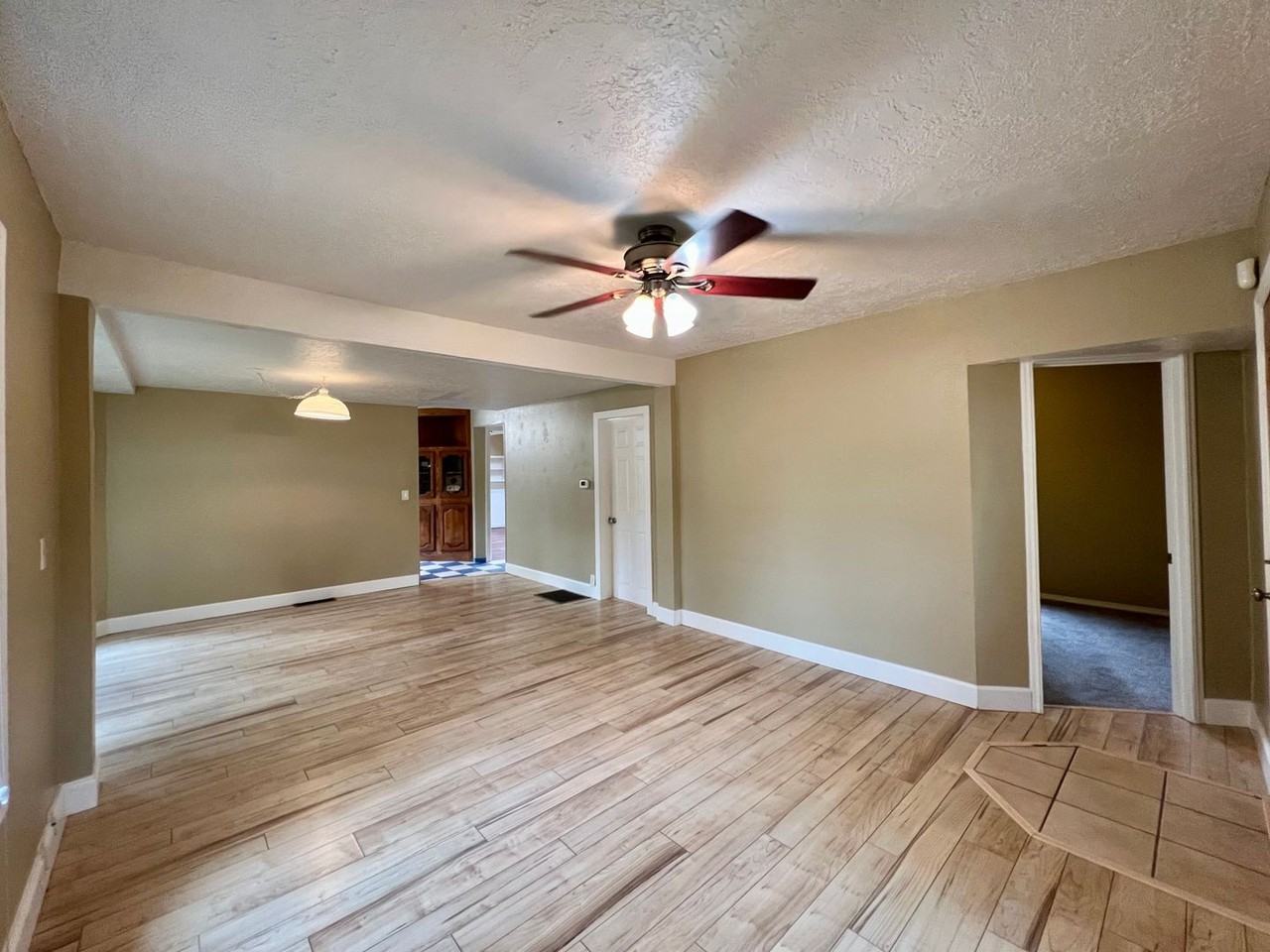 4545 Sw Taylors Ferry Rd - Photo 7 of 50