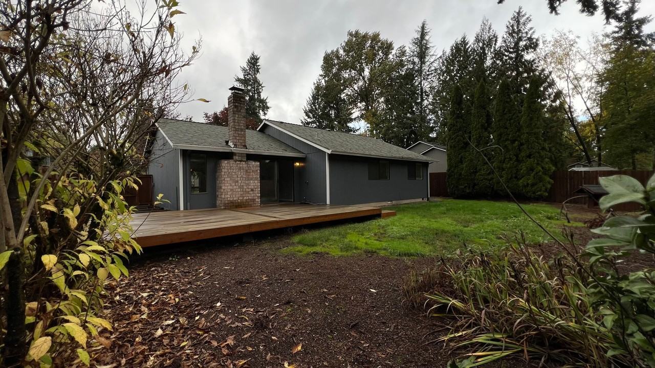 8342 Sw Tygh Loop - Photo 7 of 35