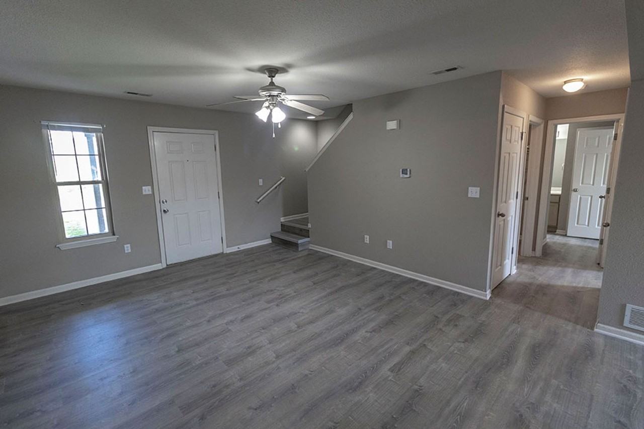 3927 Snowy Owl Dr - Photo 5 of 36