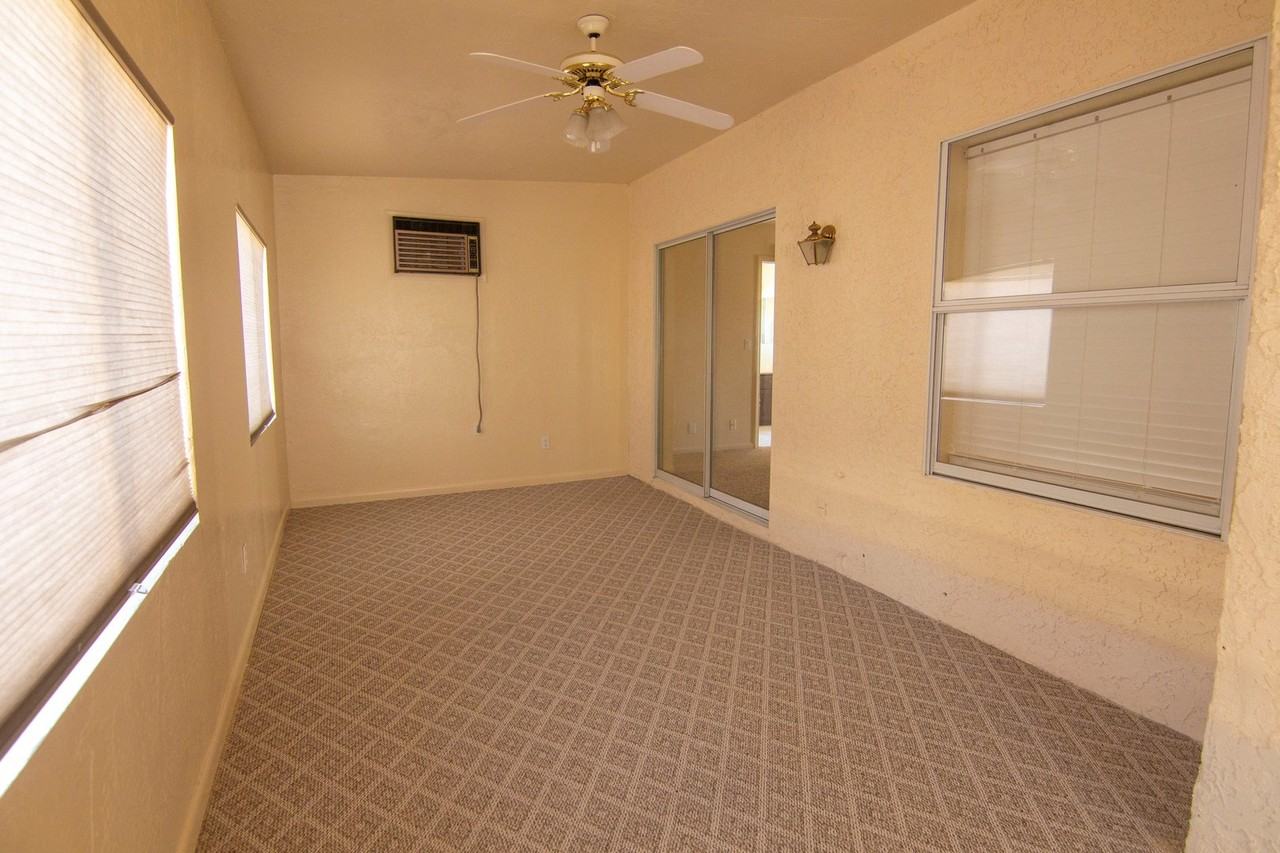 990 Acoma Blvd S - Photo 6 of 15