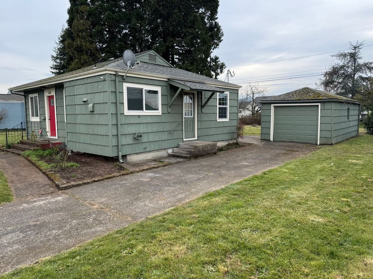 1835 F St - Photo 2 of 34