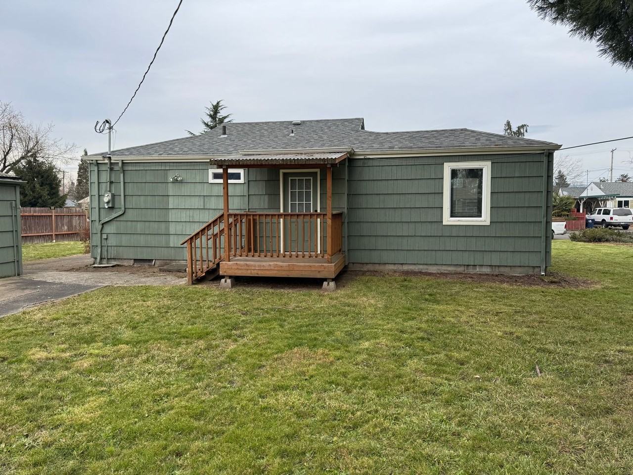 1835 F St - Photo 3 of 34