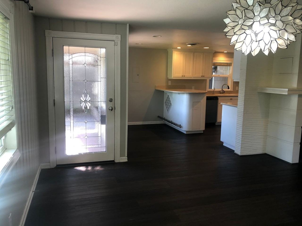 2275 Hideaway Ct - Photo 5 of 31