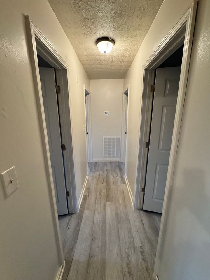 217 Bridges Cir - Photo 7 of 21