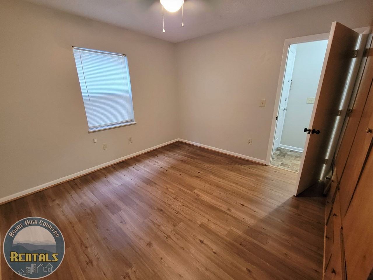 229 Kingswood Condo #26 - Photo 7 of 12