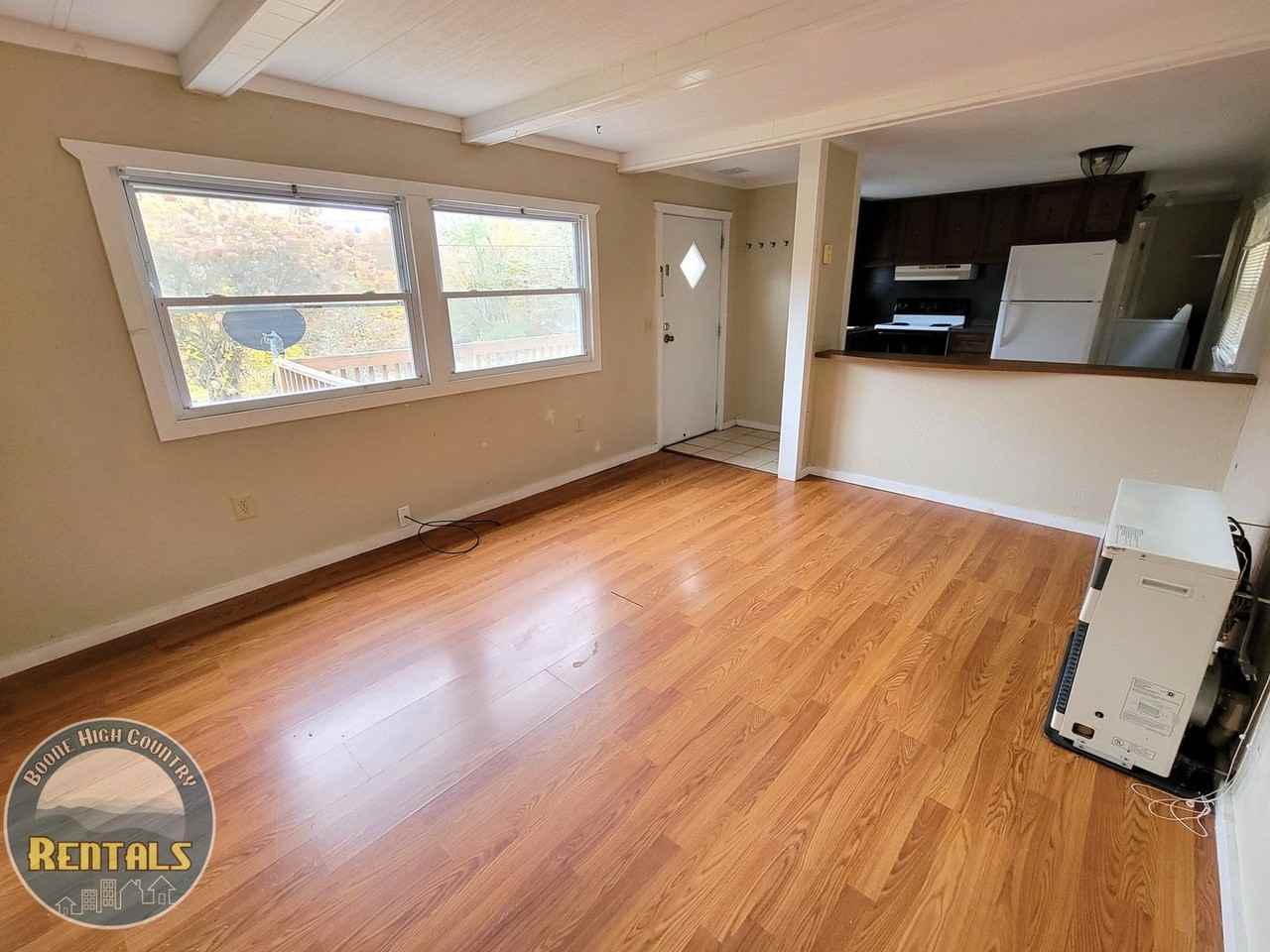 1387 Sugar Mountain 2 Rd - Photo 5 of 17