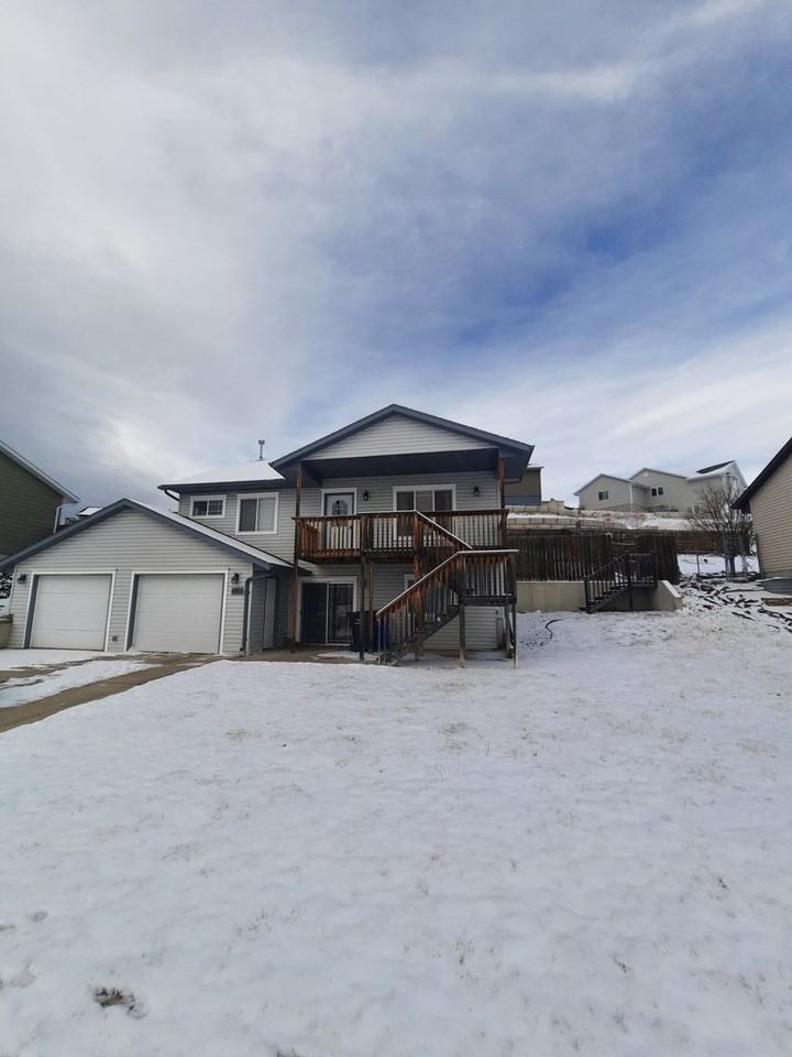 4901 Coal Bank Dr - Photo 2 of 23