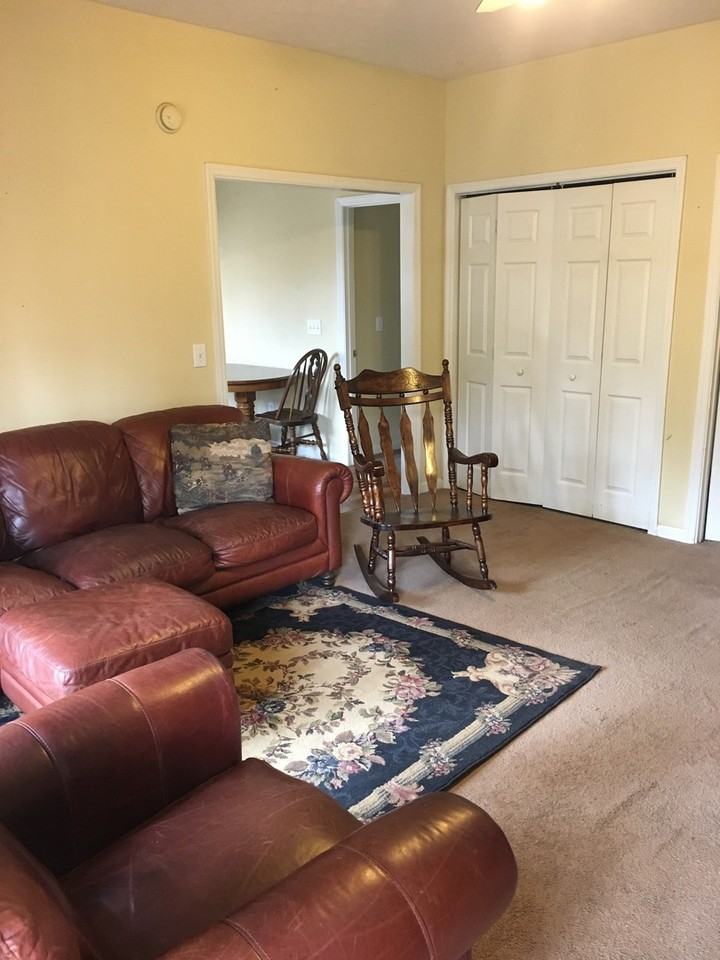 1508 Millbranch Dr - Photo 3 of 9