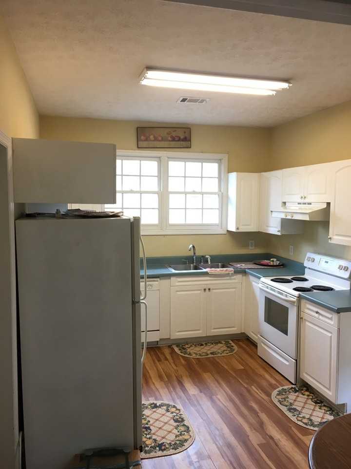 1508 Millbranch Dr - Photo 4 of 9