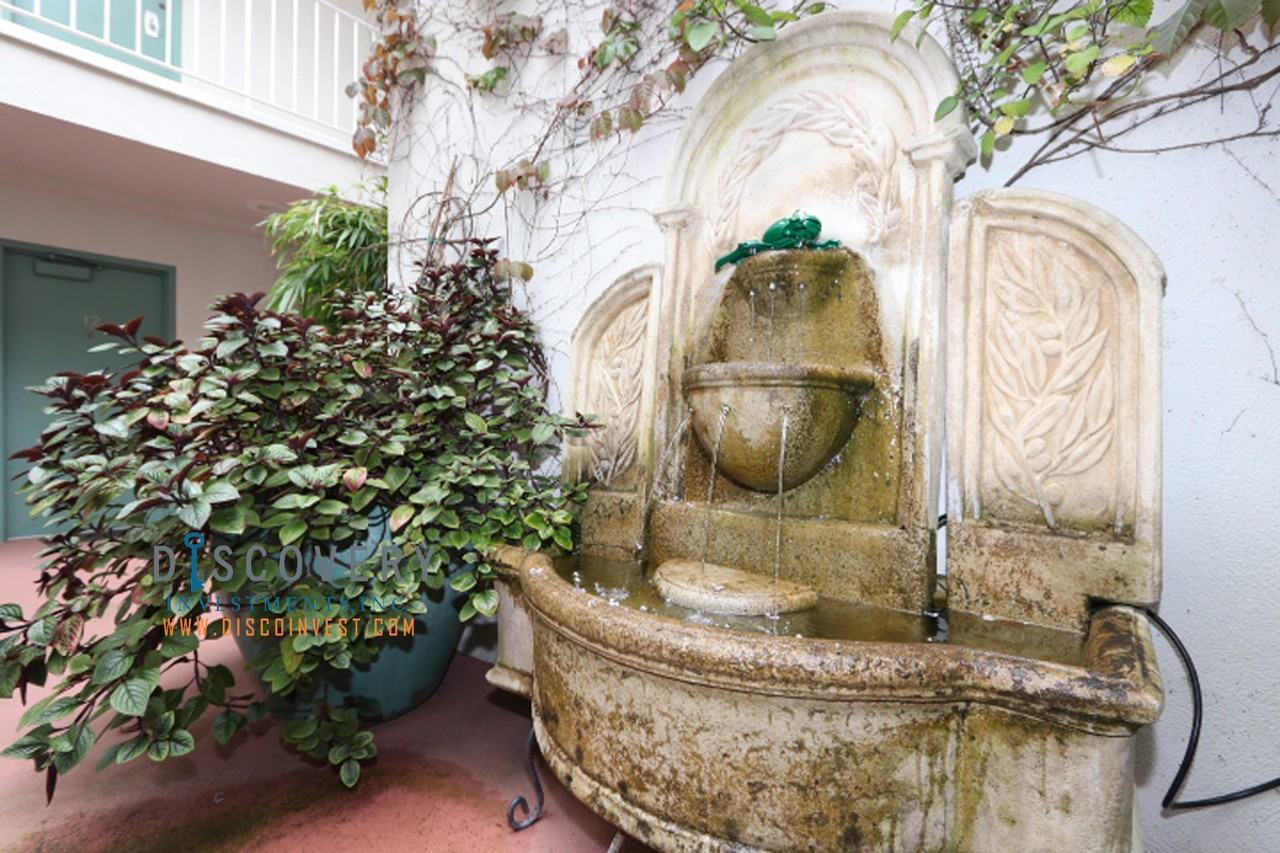 2634 Virginia St #35 - Photo 2 of 12