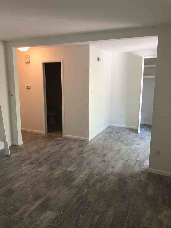 4040 Nw 19th Pl - Photo 2 of 14